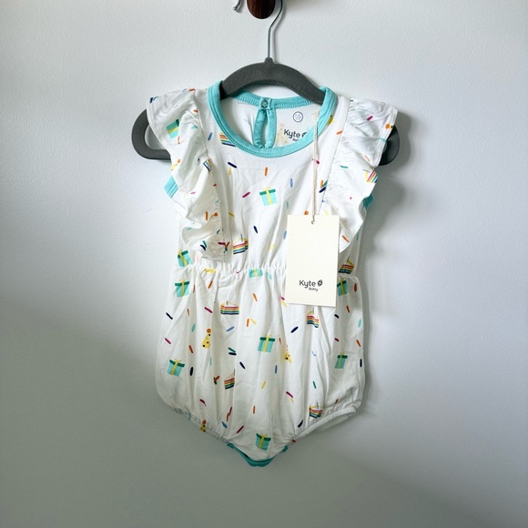 Kyte BABY Other - Kyte BABY Cloud Birthday Bubble Romper